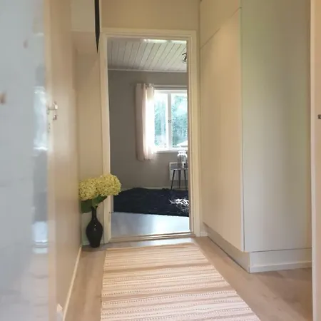 شقة Kalustettu Paritalo Keskella Kauttuaa